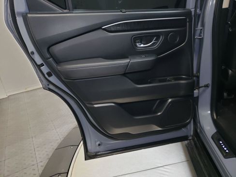 Certified 2023 Honda Pilot Elite image 30