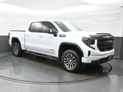 Used 2023 GMC Sierra 1500 AT4 AWD/4WD image 8
