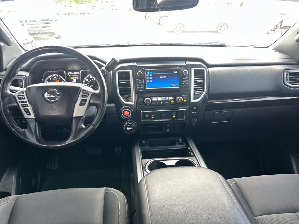 Used 2018 Nissan Titan SV w/ SV Convenience Package AWD/4WD image 13