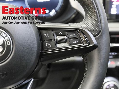 Used 2024 Alfa Romeo Tonale Veloce image 16