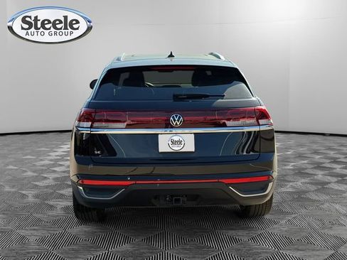 New 2026 Volkswagen Atlas Cross Sport SE FWD image 4