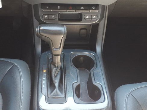 Used 2017 Chevrolet Colorado Z71 AWD/4WD image 10