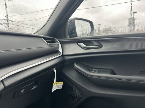 Used 2025 Jeep Grand Cherokee L Laredo w/ Luxury Tech Group I image 25