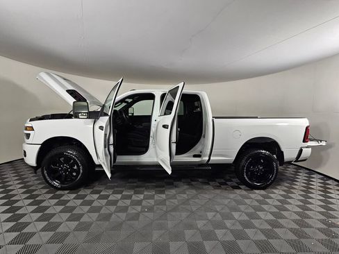 New 2026 RAM 2500 Tradesman AWD/4WD image 17