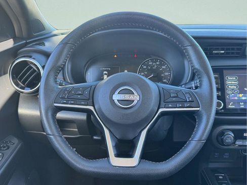 Used 2023 Nissan Kicks SR FWD image 16