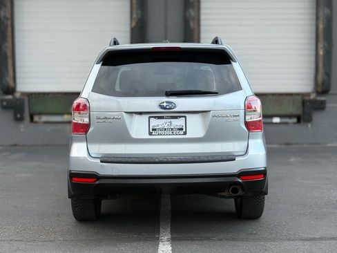 Used 2015 Subaru Forester 2.5i Touring AWD/4WD image 4