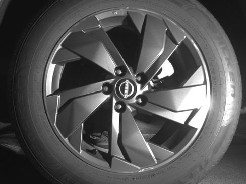 Used 2025 Nissan Rogue SV FWD image 14