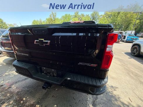 Used 2022 Chevrolet Silverado 1500 ZR2 w/ Technology Package AWD/4WD image 6