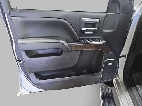 Used 2018 GMC Sierra 1500 Denali w/ Denali Ultimate Package image 32