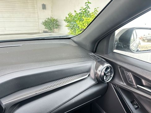 Used 2025 Chevrolet Equinox LT image 35