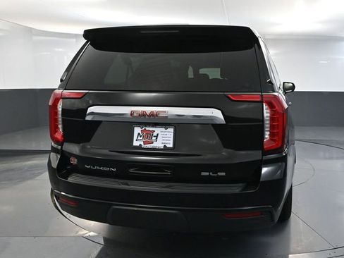 Used 2024 GMC Yukon XL SLE image 6