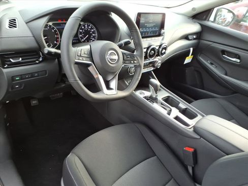 New 2025 Nissan Sentra SV w/ All-Weather Package image 9