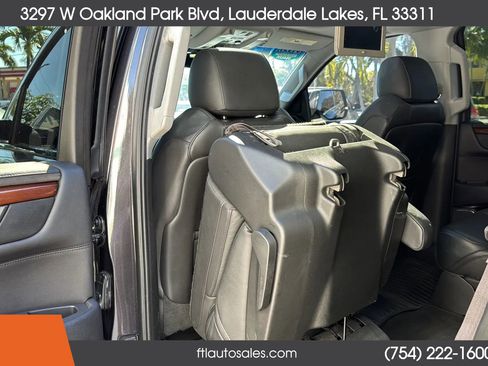 Used 2015 Cadillac Escalade Premium image 34