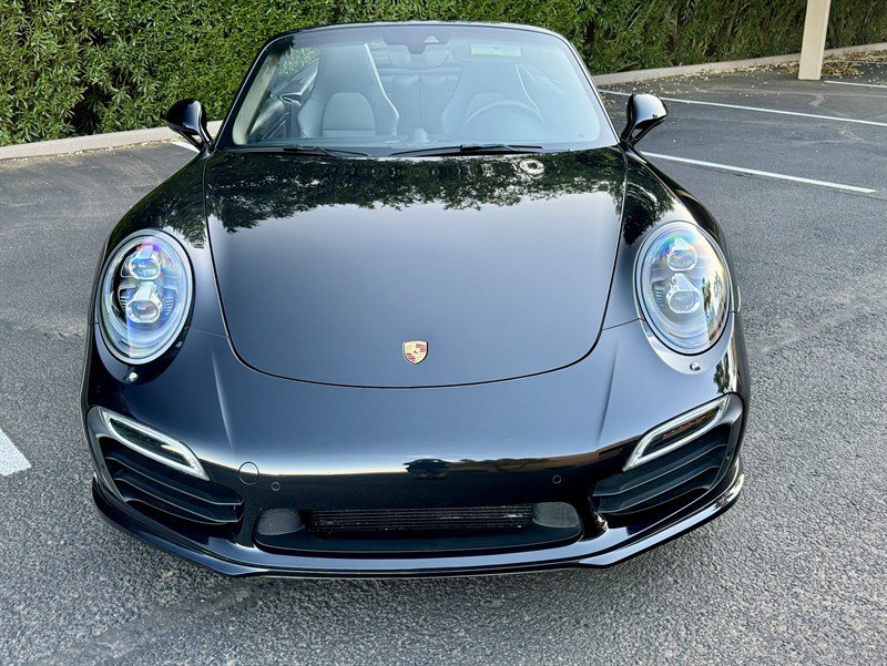 Used 2015 Porsche 911 Turbo S w/ High-end Infotainment Package AWD/4WD image 32