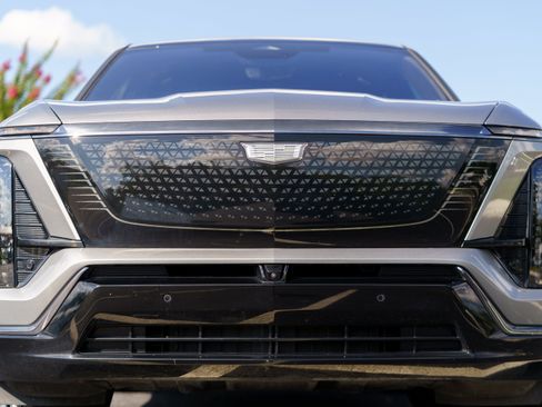 Used 2026 Cadillac Vistiq Sport AWD/4WD image 40