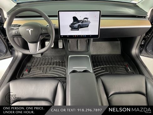 Used 2023 Tesla Model 3 Performance image 28