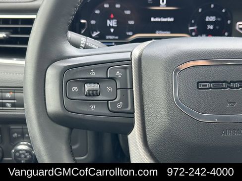 Used 2023 GMC Yukon XL Denali image 14