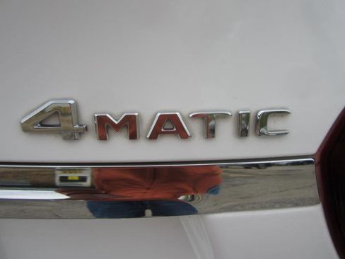 Used 2020 Mercedes-Benz GLA 250 4MATIC image 36