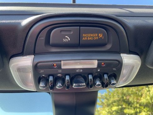 Used 2019 MINI Cooper S image 21