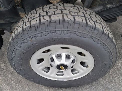 Used 2024 Chevrolet Silverado 3500 LT image 17