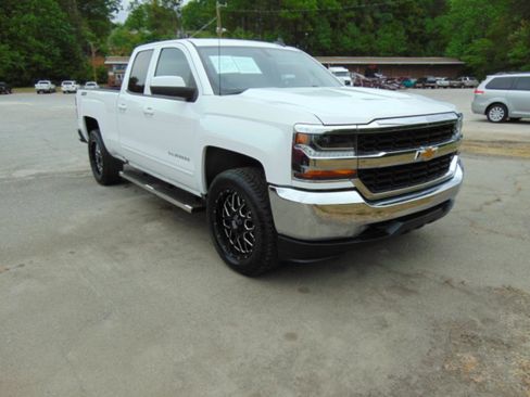 Used 2019 Chevrolet Silverado 1500 LT AWD/4WD image 15