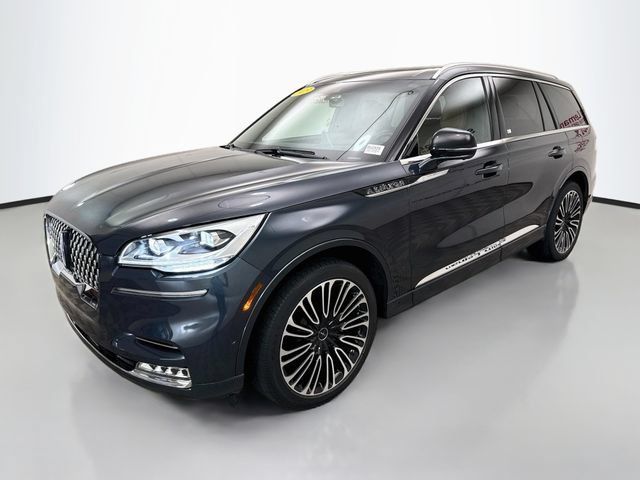 Used 2023 Lincoln Aviator Black Label w/ Dynamic Handling Package AWD/4WD image 3