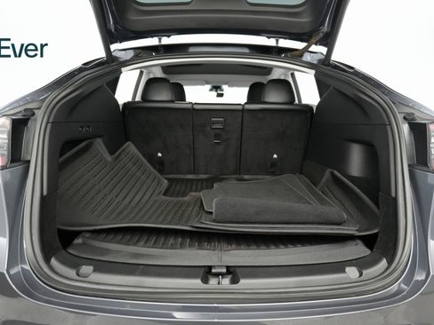 Used 2021 Tesla Model Y Performance image 27