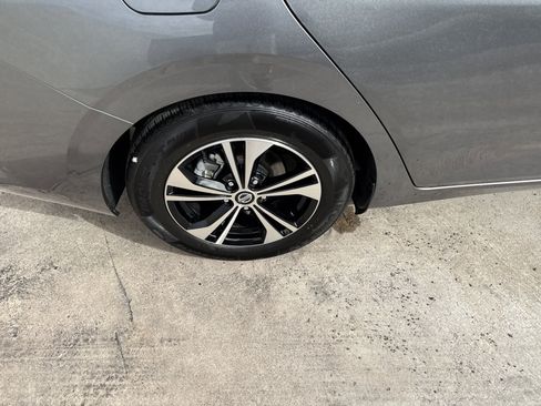 Used 2022 Nissan Sentra SV image 9