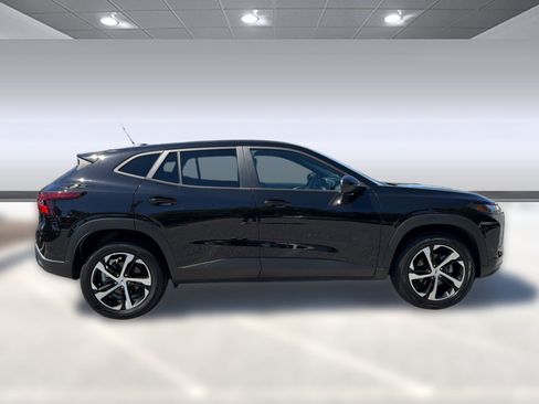 Used 2024 Chevrolet Trax RS w/ Driver Confidence Package FWD image 8