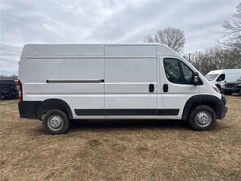 New 2025 RAM ProMaster 2500 w/ Convenience Group image 14
