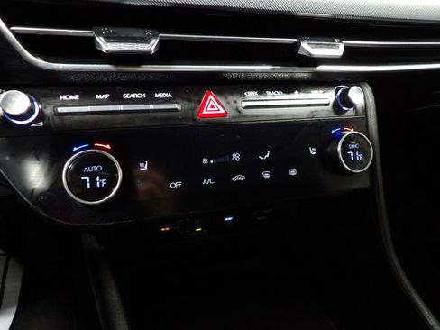 Used 2025 Hyundai Sonata SEL FWD image 18