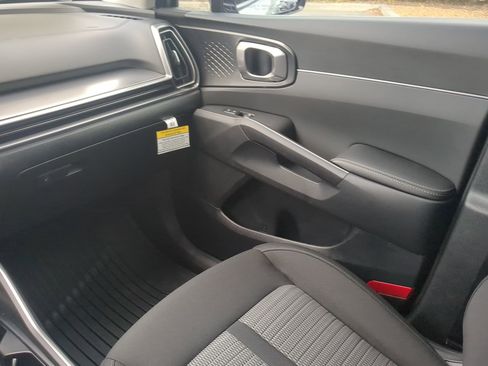 New 2026 Kia Sorento LX image 16