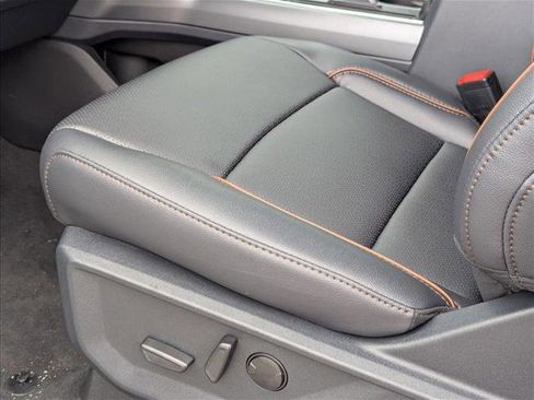 New 2025 Ford F350 Lariat w/ Lariat Ultimate Package image 4