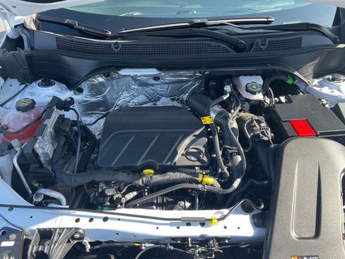 Used 2025 Chevrolet Trax LT image 30