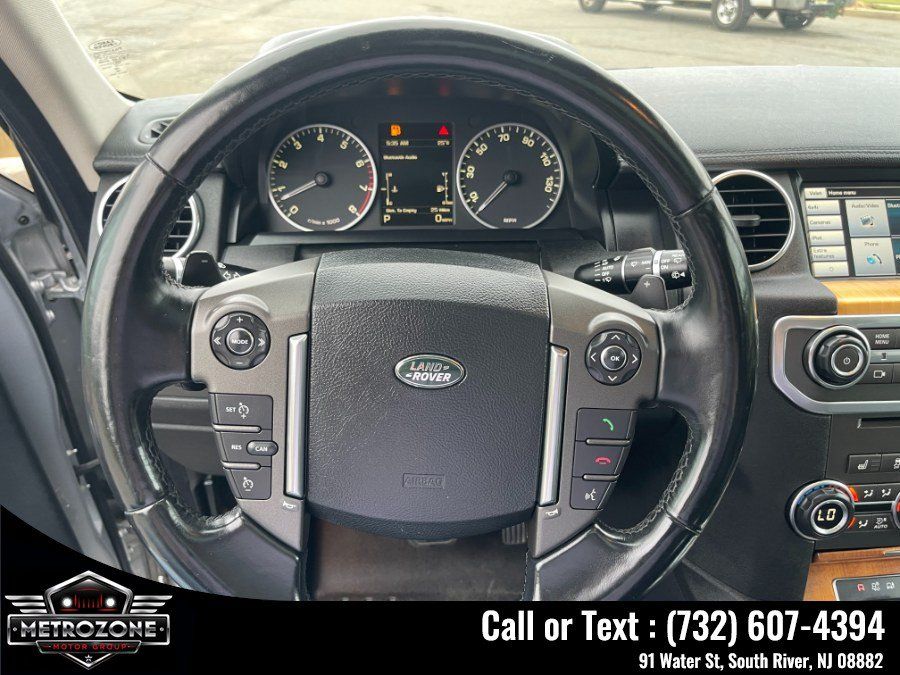 Used 2014 Land Rover LR4 AWD/4WD image 27