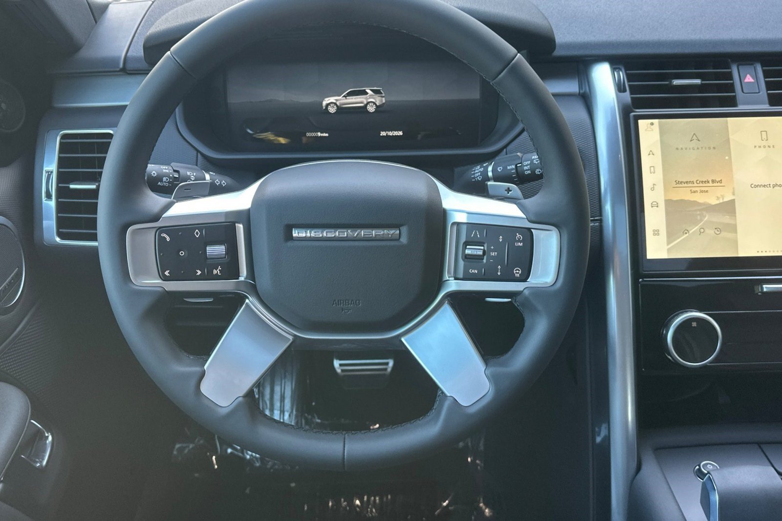 New 2026 Land Rover Discovery Limited Edition AWD/4WD image 24