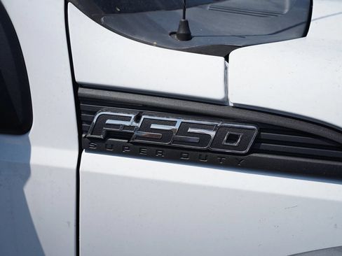 Used 2015 Ford F550 4x4 Crew Cab Super Duty image 34