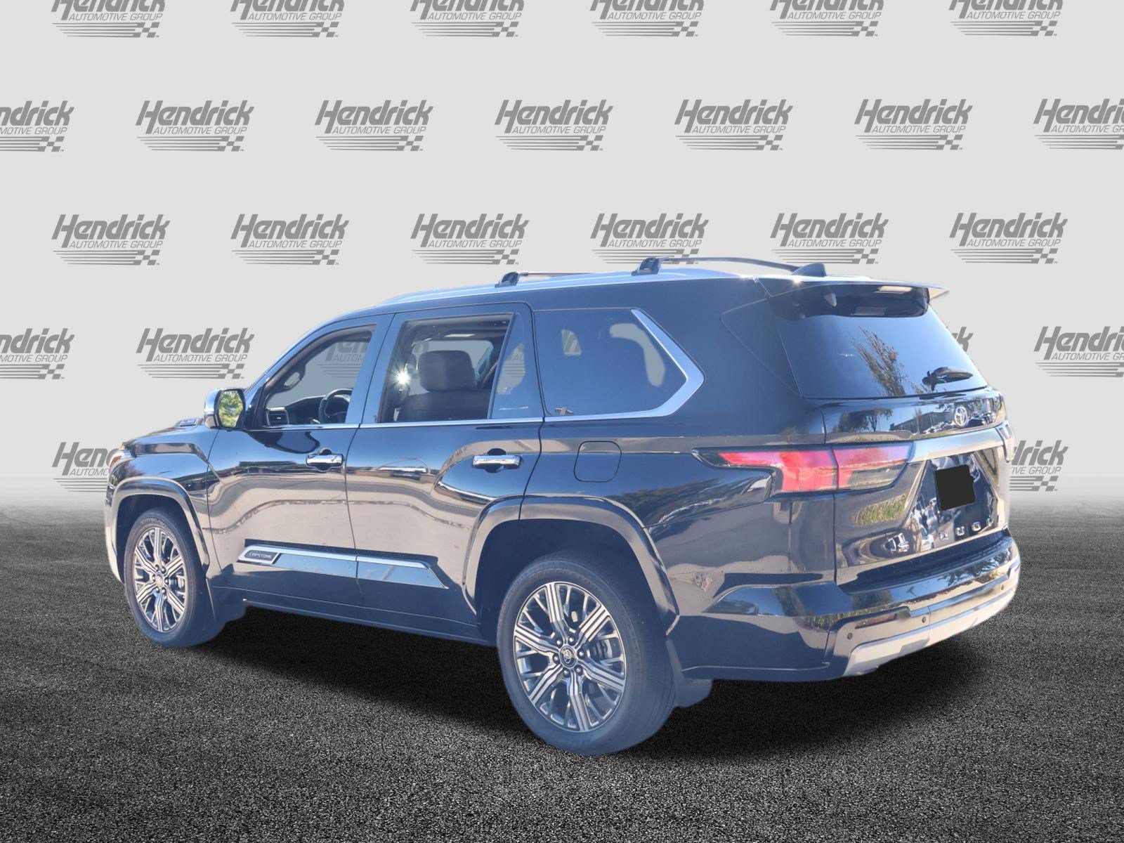 Used 2026 Toyota Sequoia Capstone AWD/4WD image 7