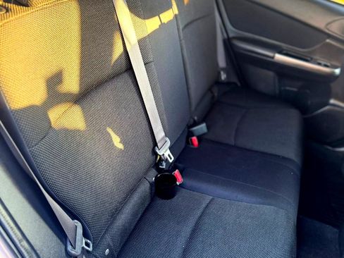 Used 2015 Subaru Crosstrek 2.0i Premium w/ Moonroof Package image 18