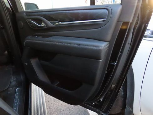 Used 2022 GMC Yukon XL Denali w/ Max Trailering Package image 12