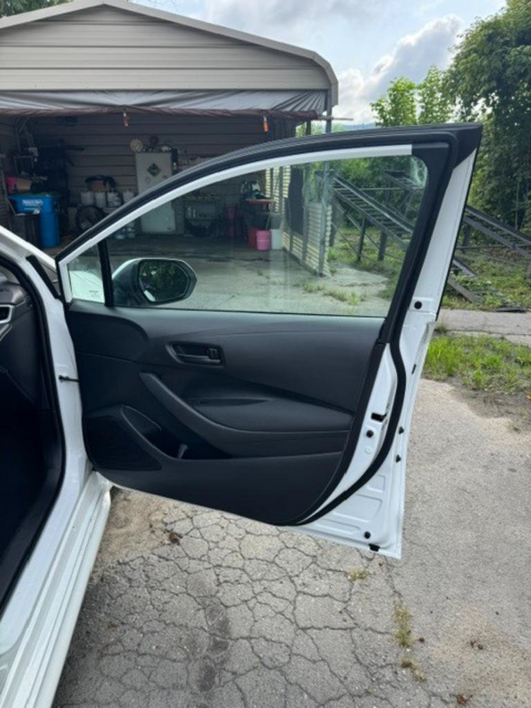 Used 2022 Toyota Corolla LE FWD image 10