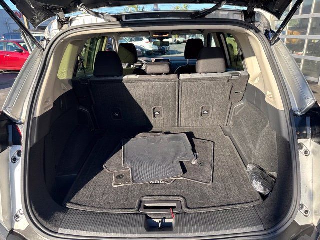 Used 2023 Nissan Rogue SV AWD/4WD image 19