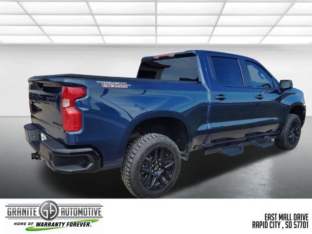 Used 2023 Chevrolet Silverado 1500 Custom Trail Boss w/ LPO, Dark Essentials Package AWD/4WD image 6