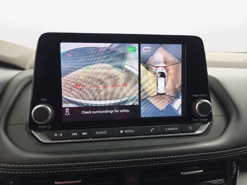 Used 2021 Nissan Rogue SV FWD image 20