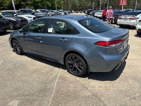 New 2026 Toyota Corolla SE FWD image 3