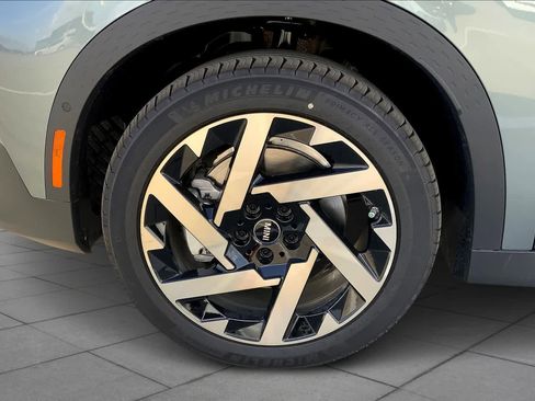 New 2025 MINI Cooper Countryman S w/ Comfort Package Max image 11