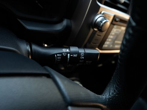 Used 2016 Toyota 4Runner Limited image 26