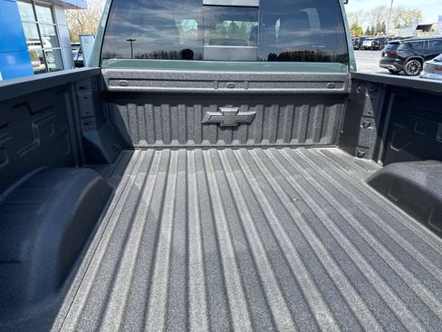 New 2026 Chevrolet Silverado 2500 ZR2 AWD/4WD image 12