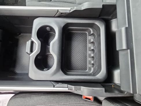 Used 2019 RAM 1500 Big Horn AWD/4WD image 18
