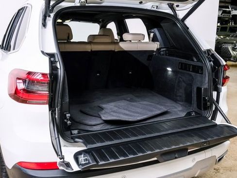 Used 2020 BMW X5 xDrive40i w/ Convenience Package image 35